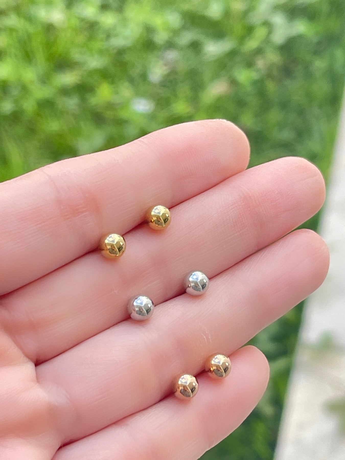 Tricolor Ball Earring • Bundle