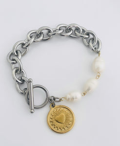 Two Tone Pearl Bracelets