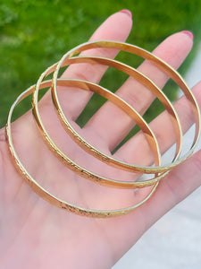 Textured Bangle (Medium)