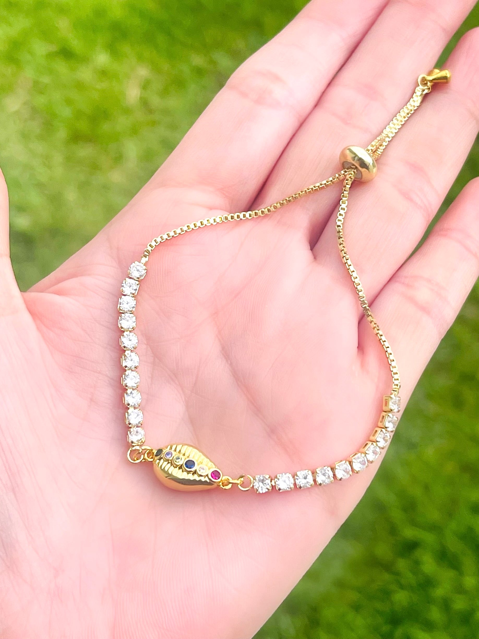 Bright Cowrie Bracelet