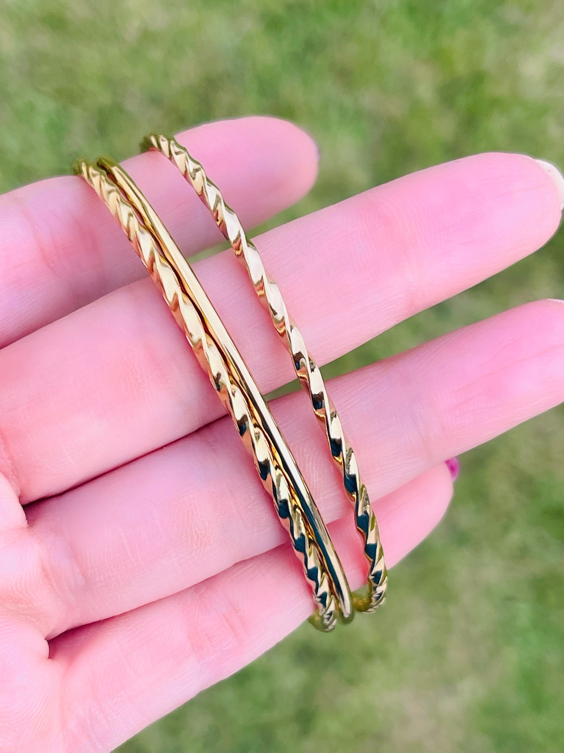 Twist Bangle Set • Medium