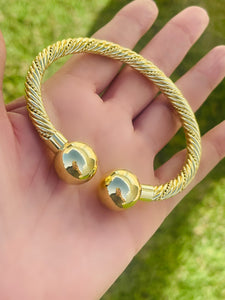 Bold Ball Bangle