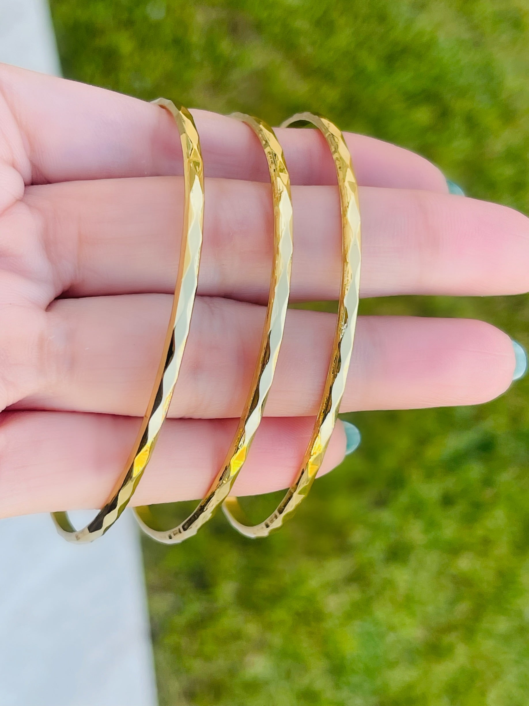 Golden Bangle Set (Medium)