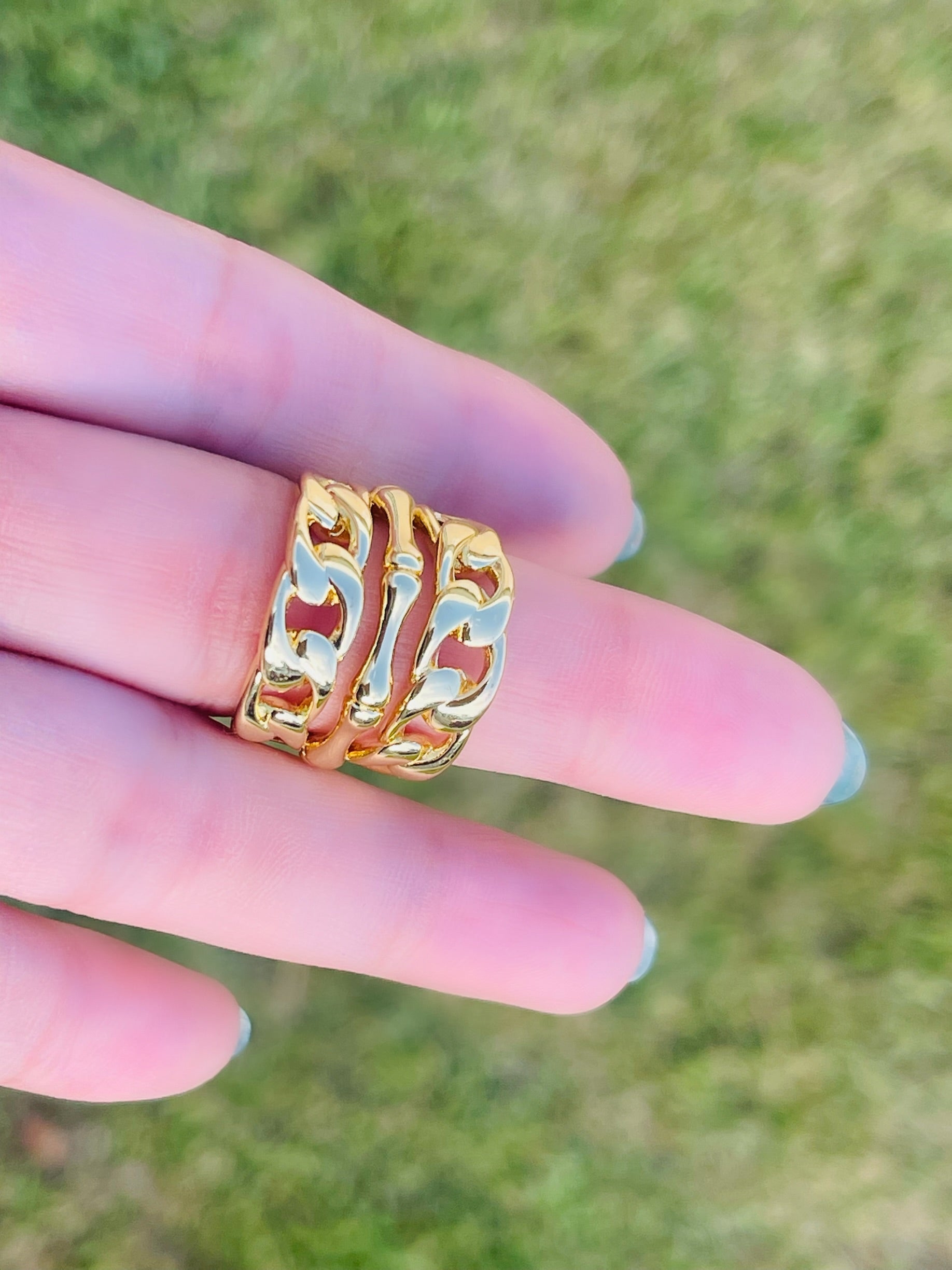 Double Curb • Band Ring