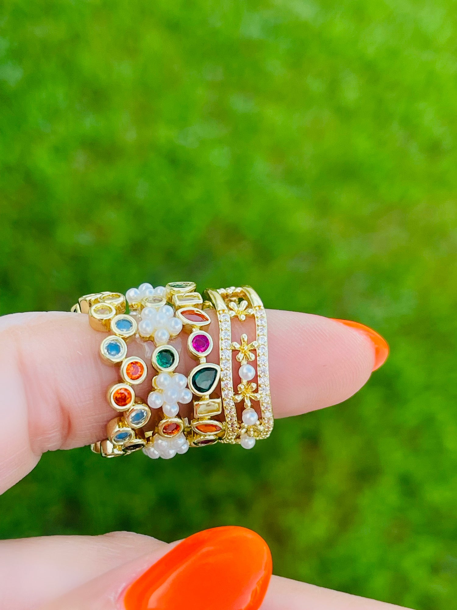 Multicolor Rings