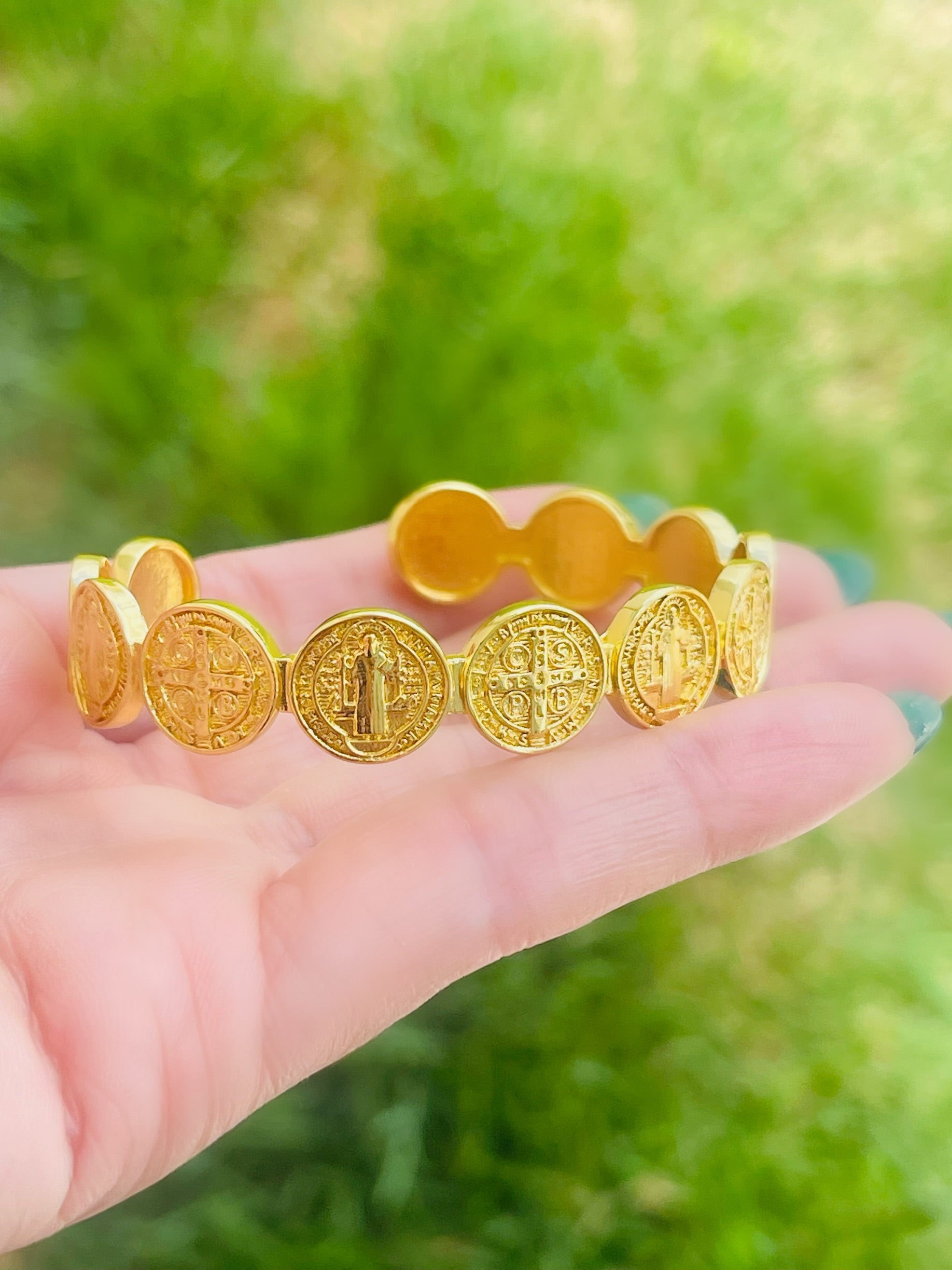 Cross • Jesús Cuff Bangle