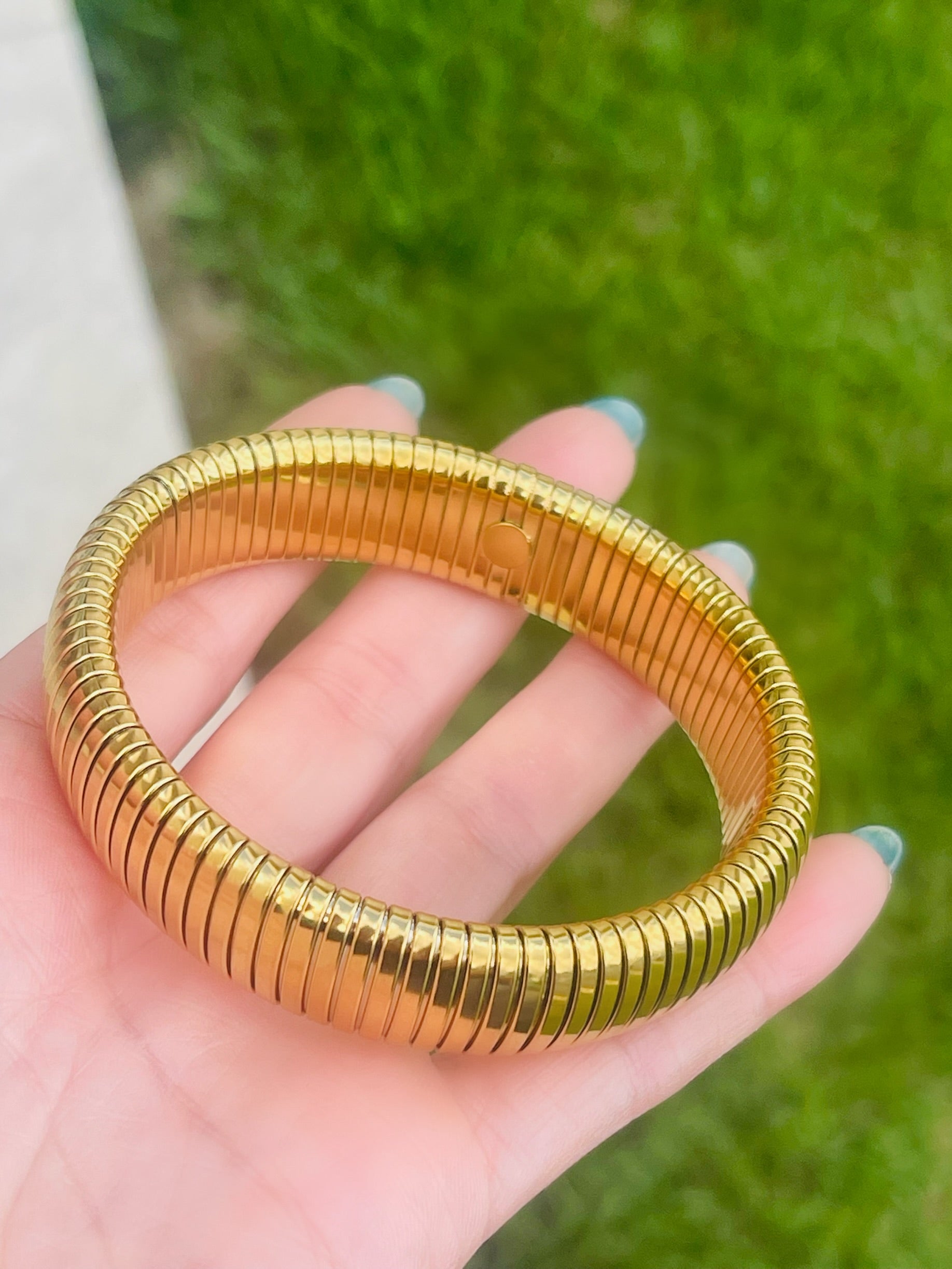 Bold Bangle (16mm)