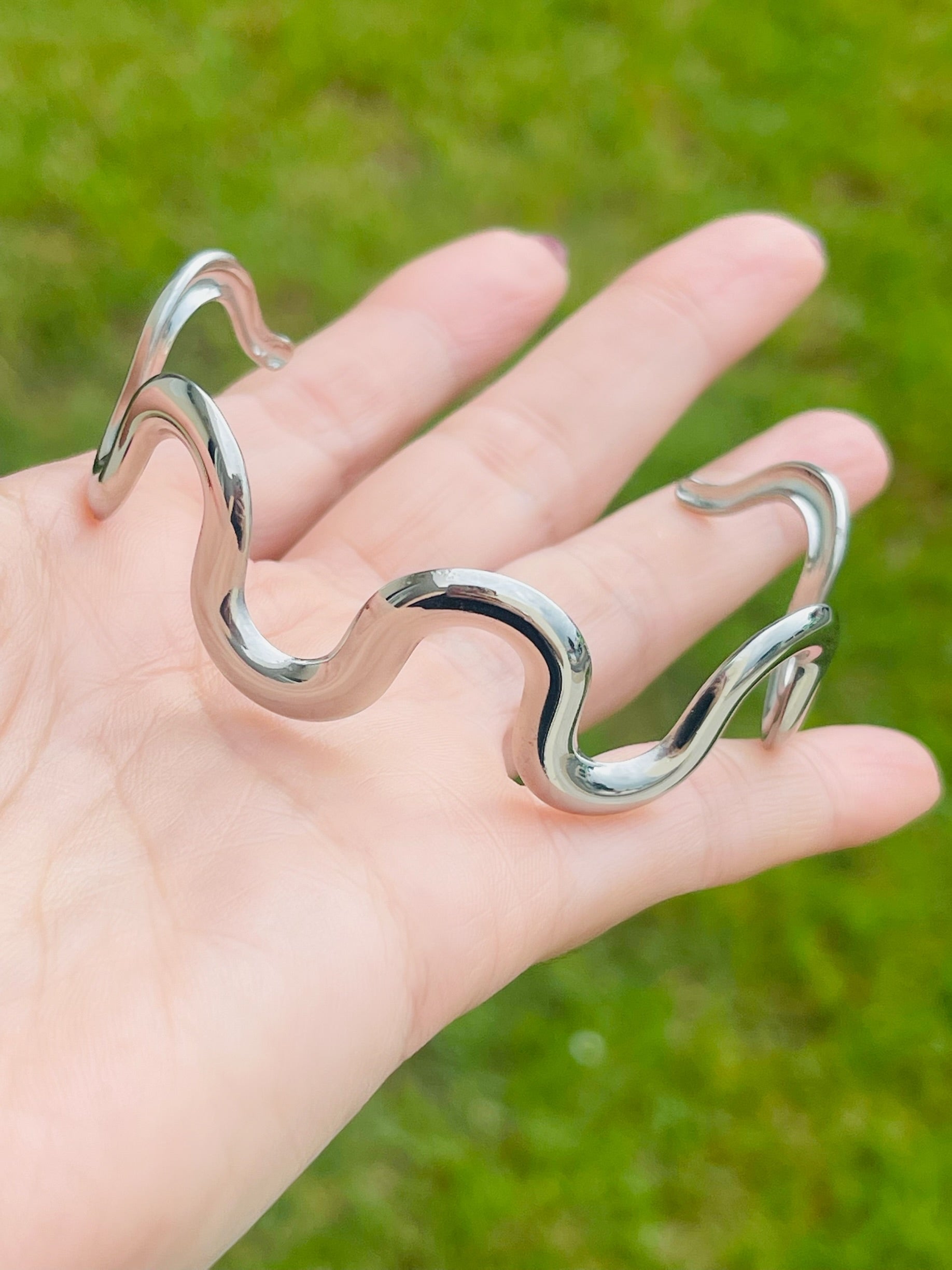 SS Silver Wave Bangle