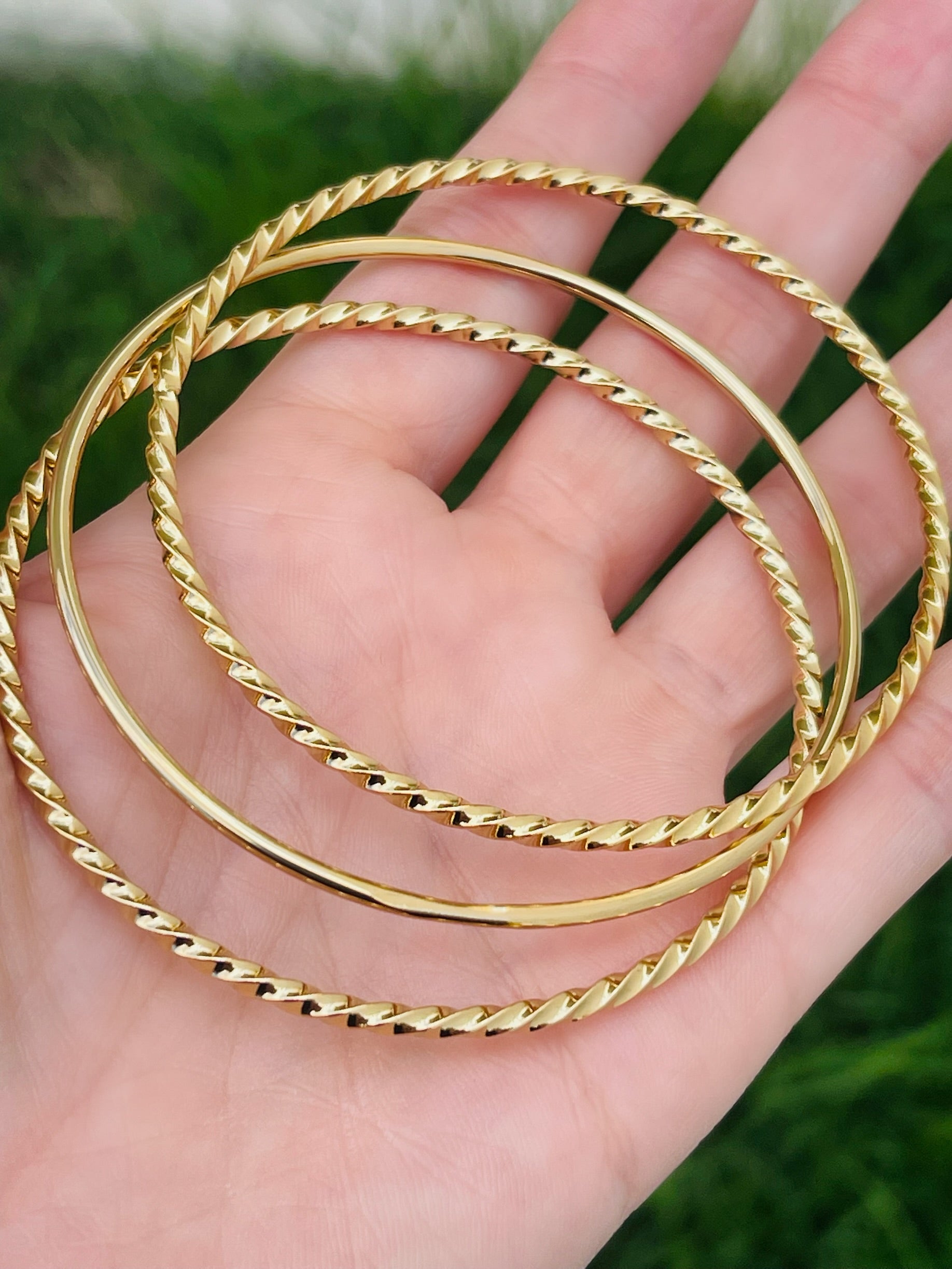 Twist Bangle Set • Medium