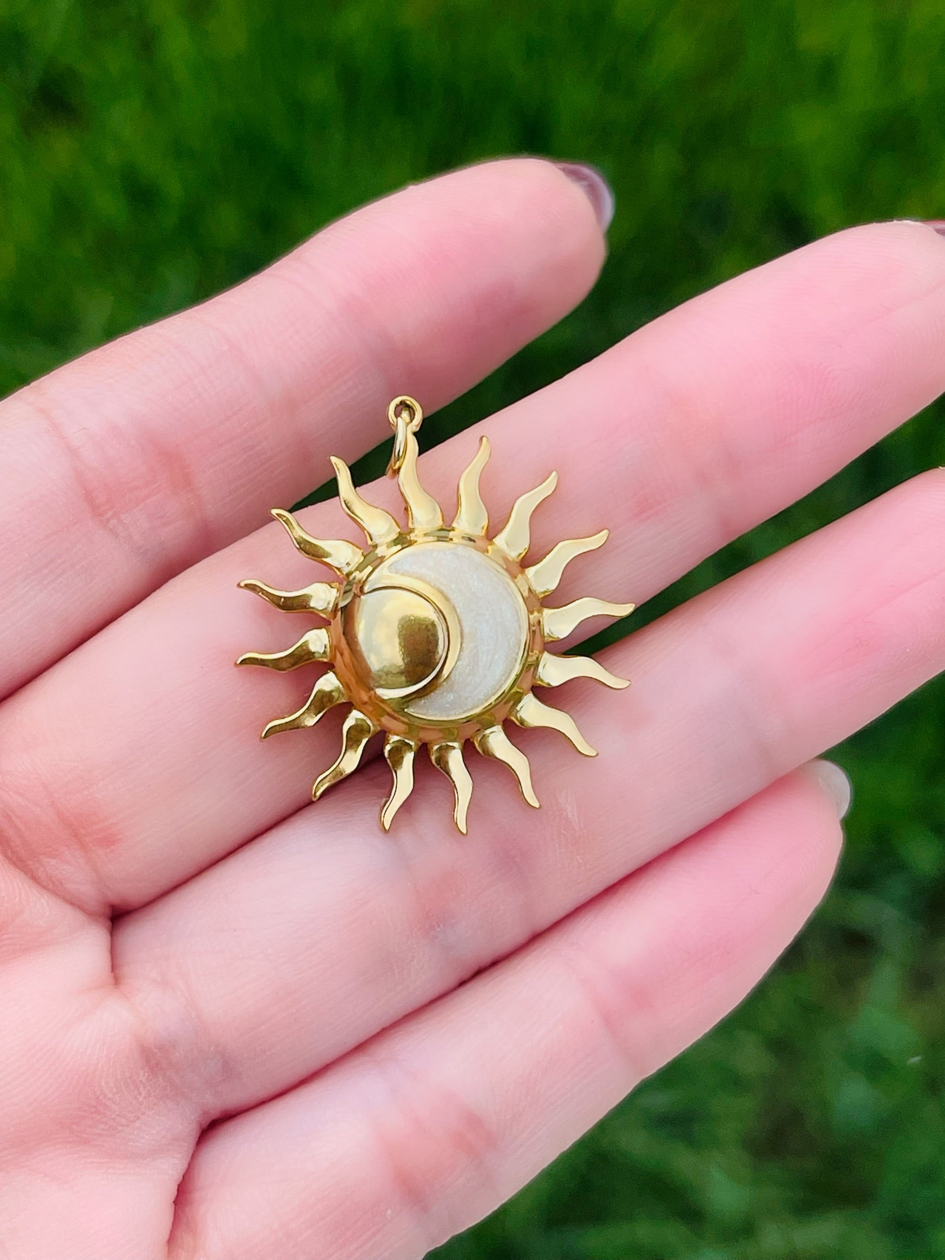 SS Sun Charm