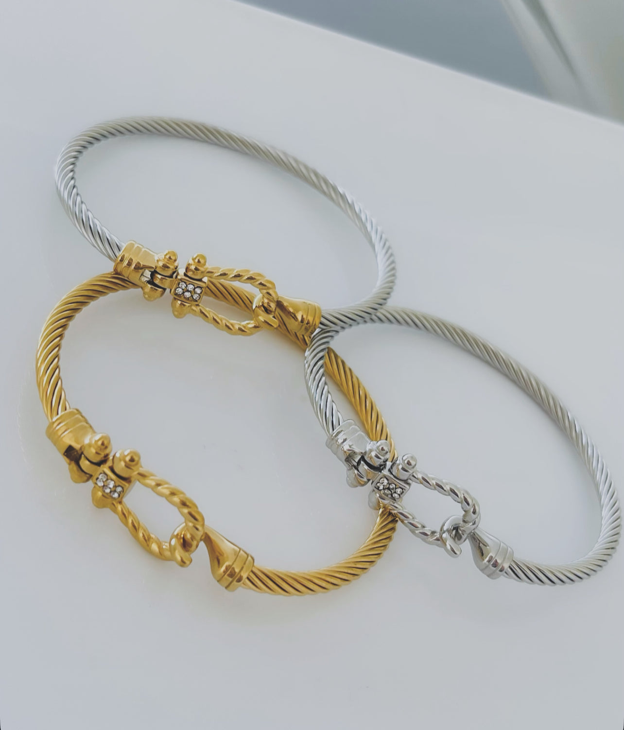 SS Two Tone Hook Bangle