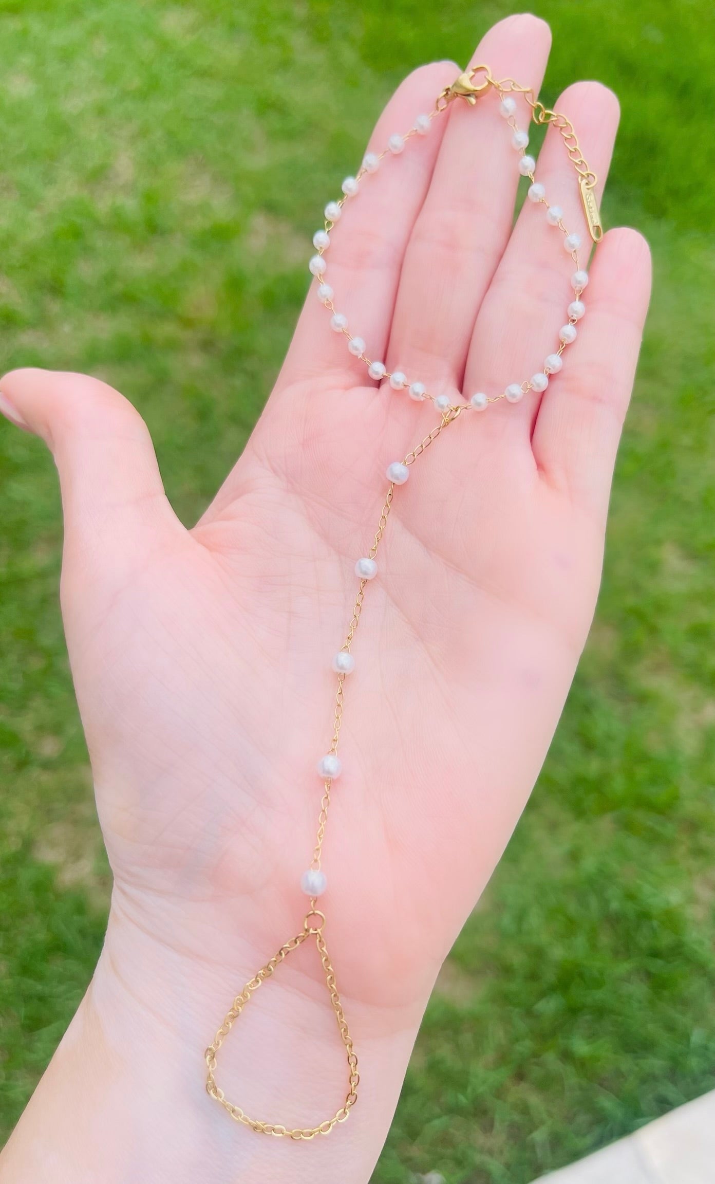Pearl HandChain