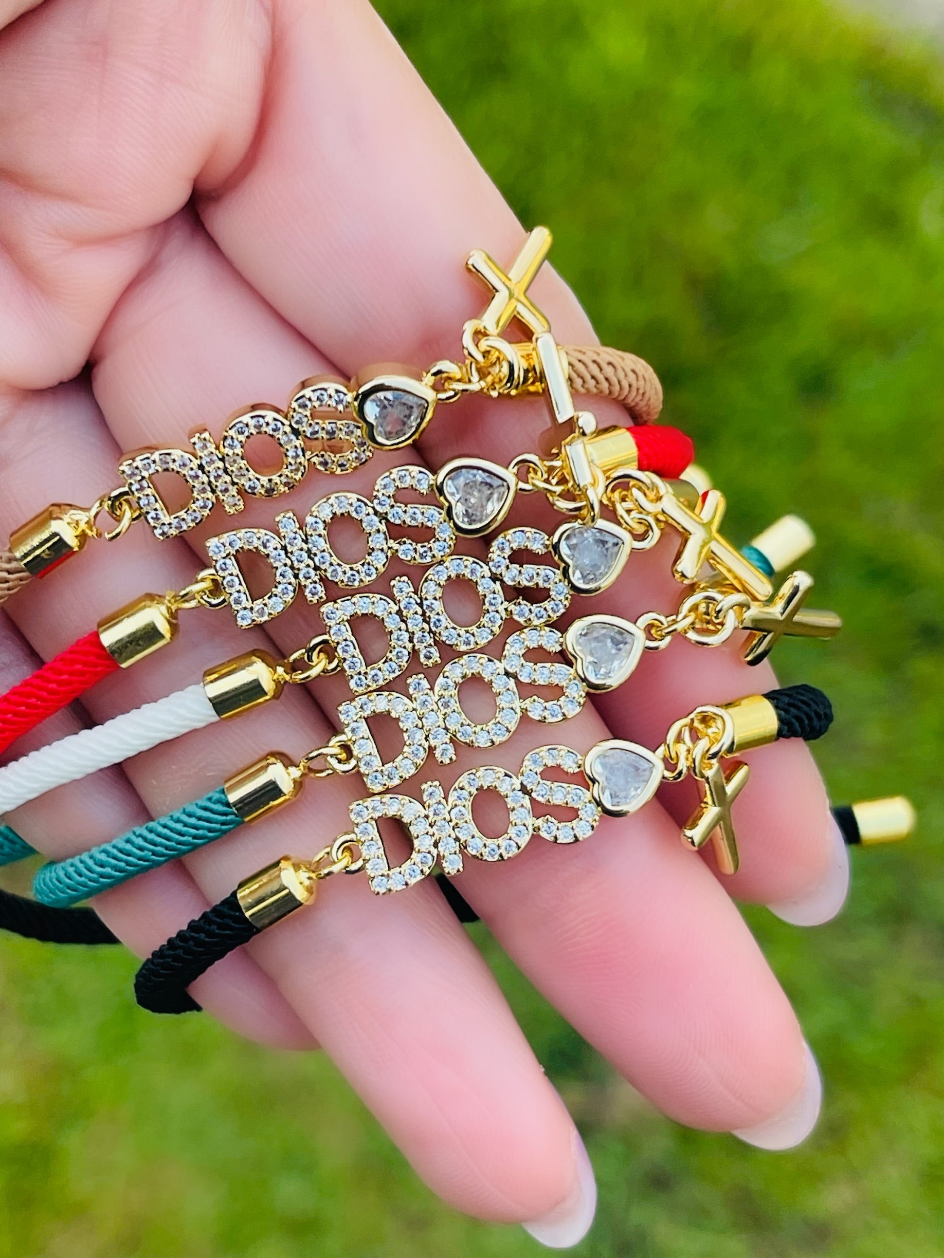 Dios 🤍 Adjustable Bracelets
