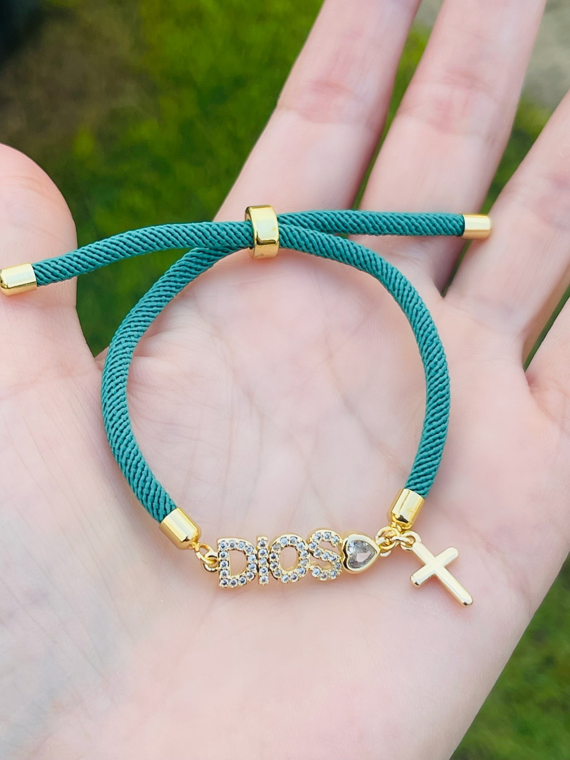 Dios 🤍 Adjustable Bracelets
