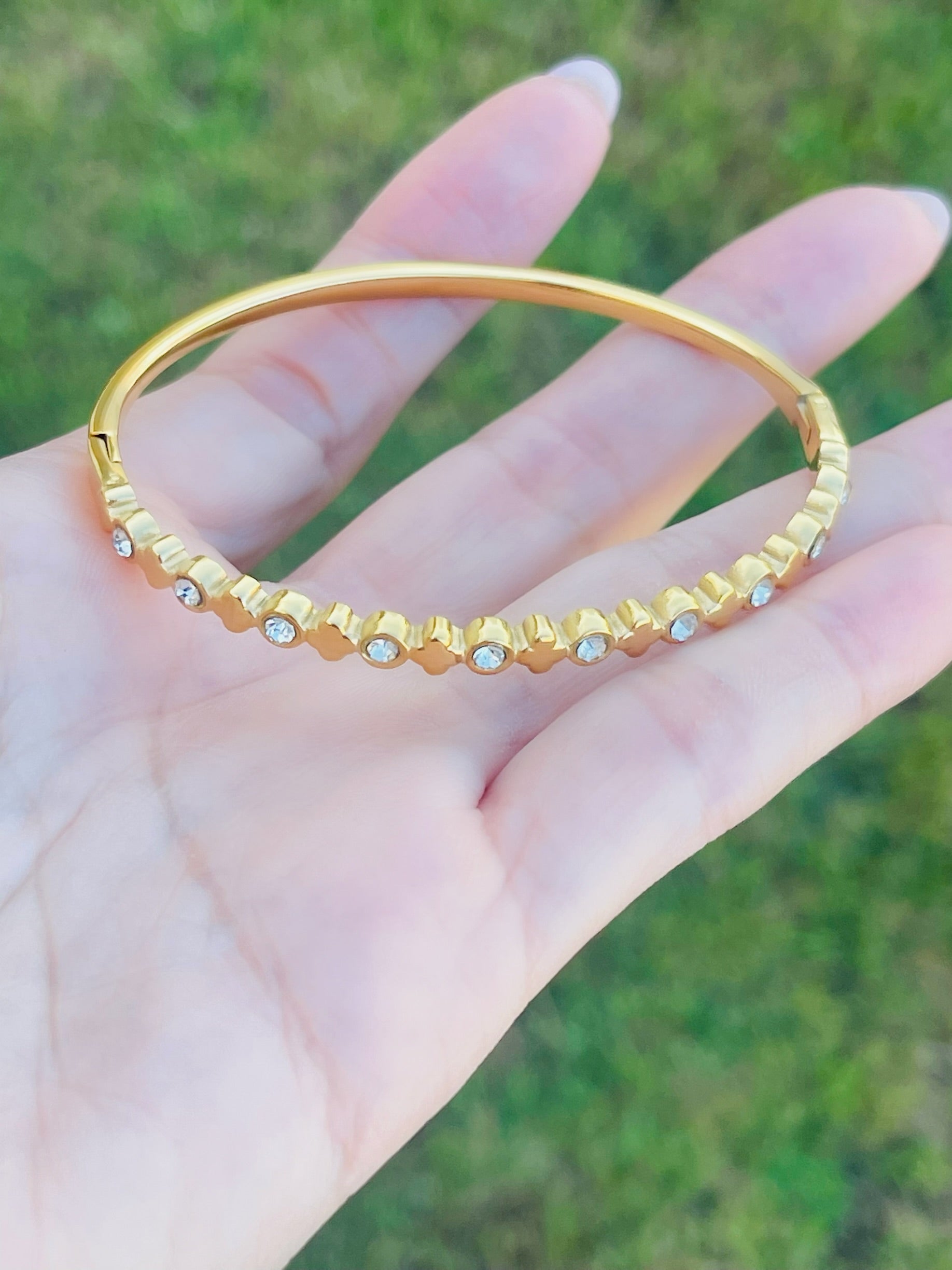SS Bright Clover Bangle
