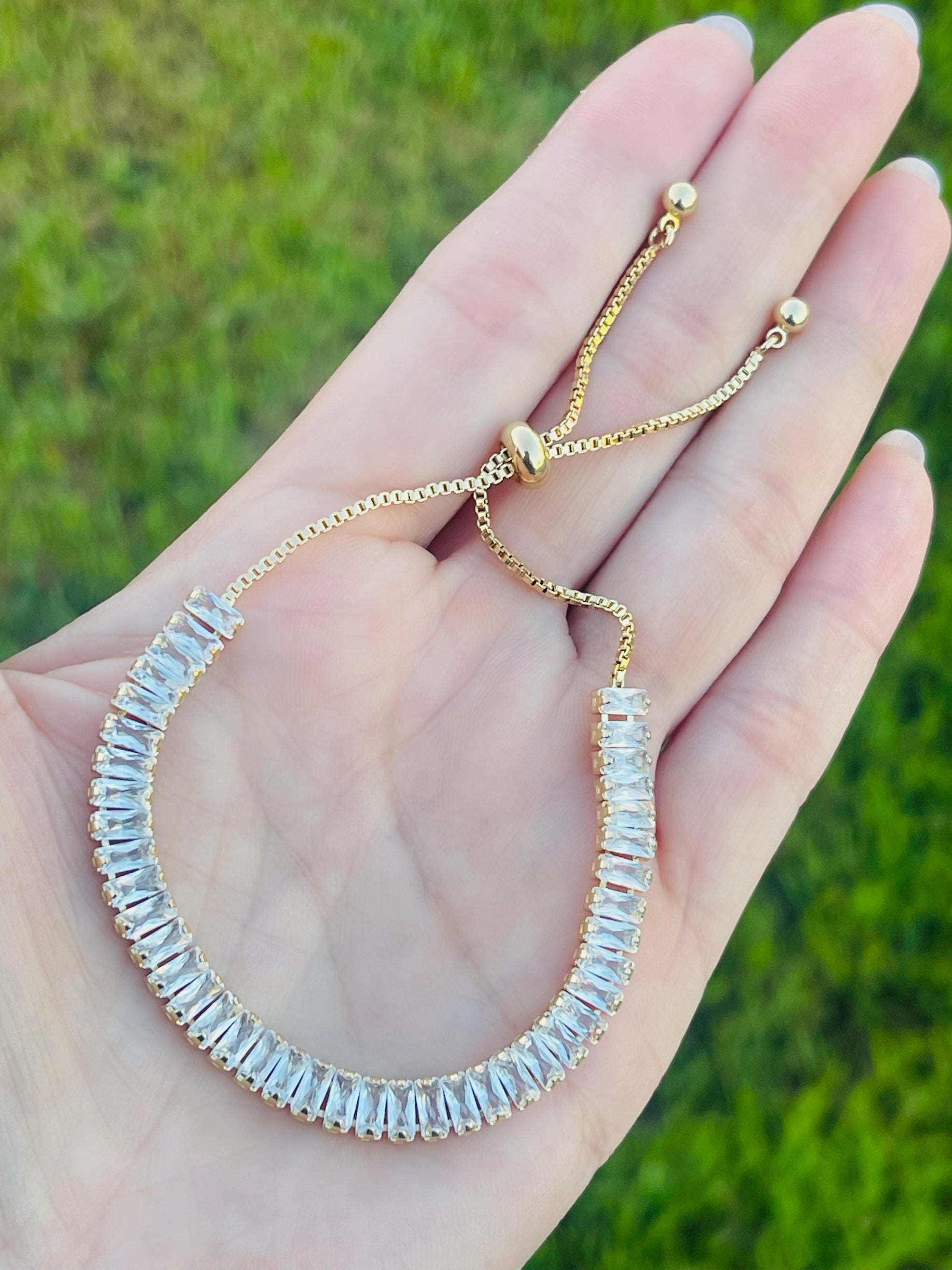 Medium Bright Adjustable Bracelet